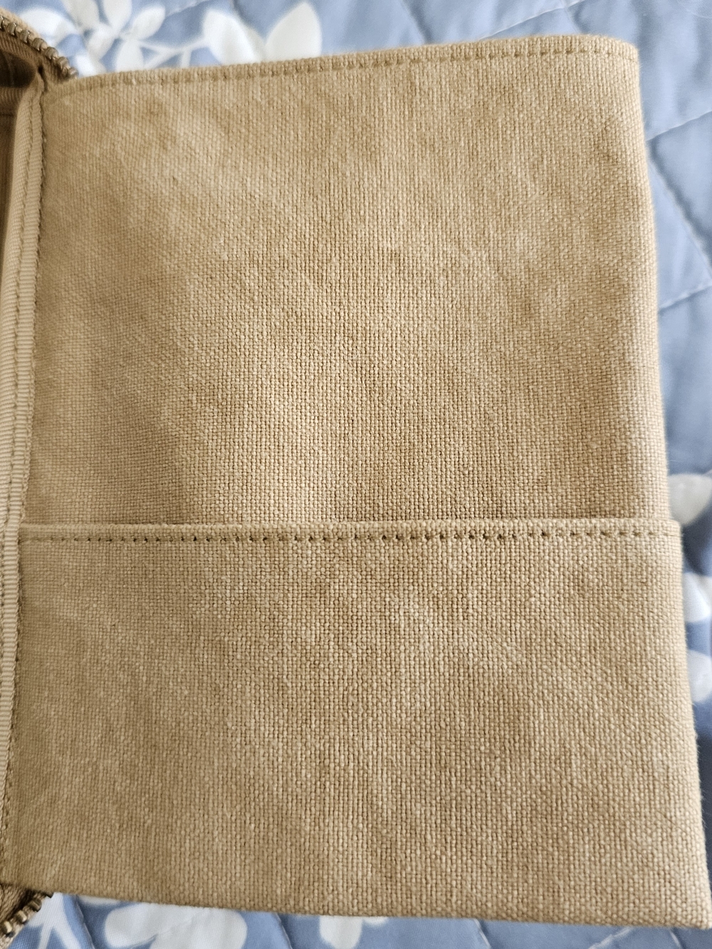 Yuruluki HAKO A6 CASE BEIGE - Picture 4 of 6